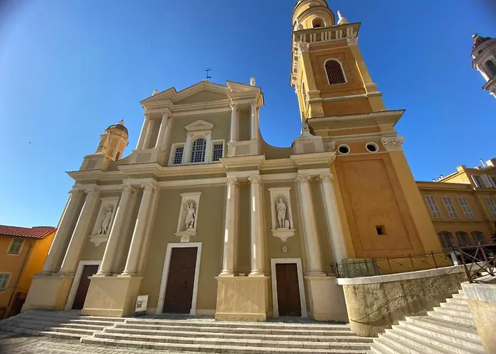 Acquassoma Vielle Duplex * مينتون